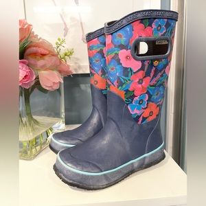 Bogs Kids- Rain Boots Water Pansies size 11